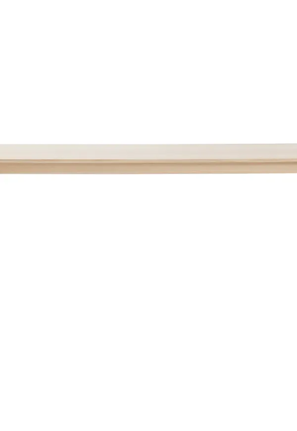 Ikonisk matbord i ek 2024 från 1898.