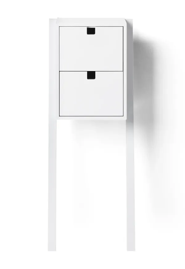 Vit 1898-bord i otroligt fin modell.