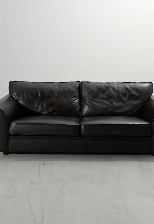 Stilren skinnsoffa 2025 från No brand.