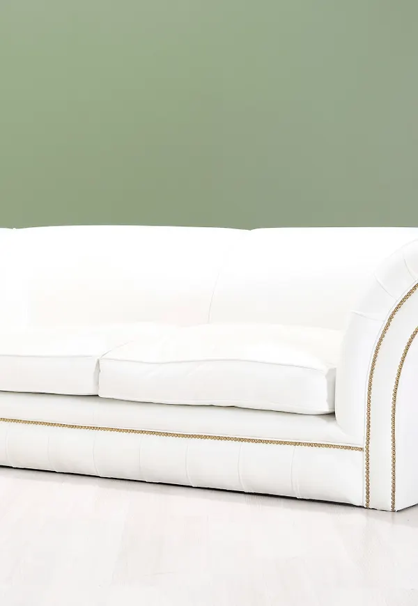 Klassisk Soffa som passar bra vid många olika tillfällen.