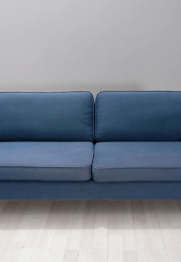 Smickrande soffa 2025 från No brand.