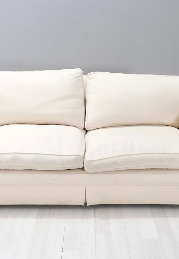 Smickrande vit soffa 2025 från No brand.