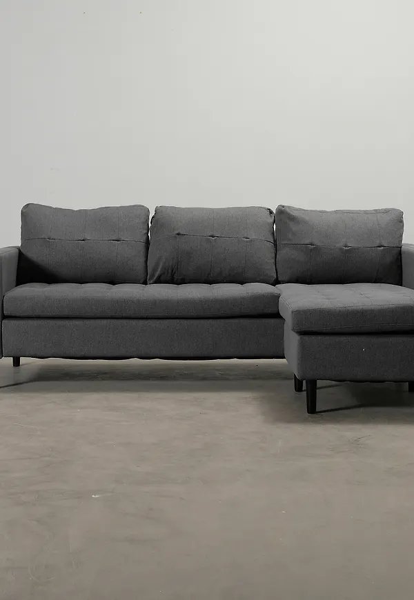 Otroligt snygg Soffa som passar bra vid många olika tillfällen.