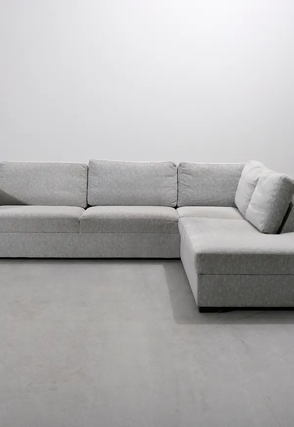 Smickrande hörnsoffa 2025 från No brand.