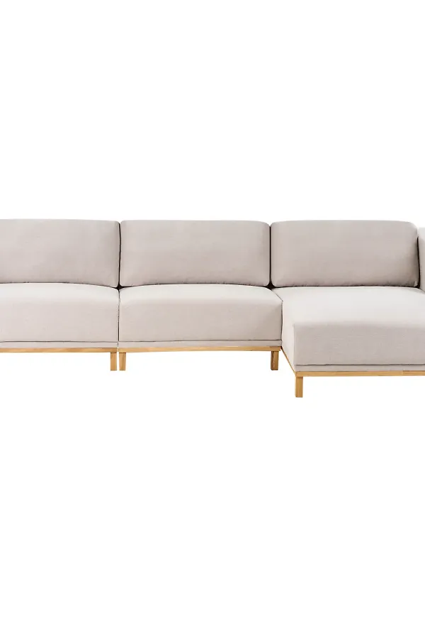 Komfortabel Soffa som passar bra vid många olika tillfällen.
