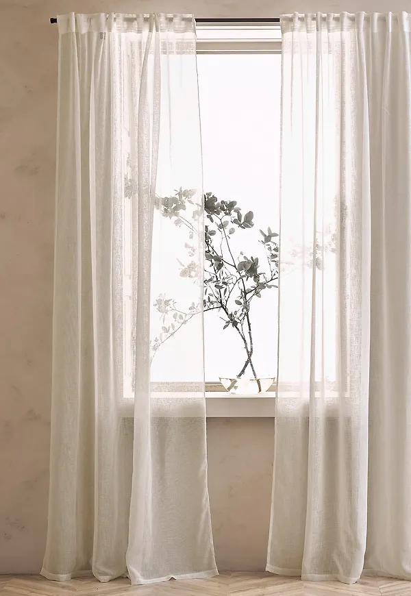 Beige &Home-gardin i otroligt snygg modell.