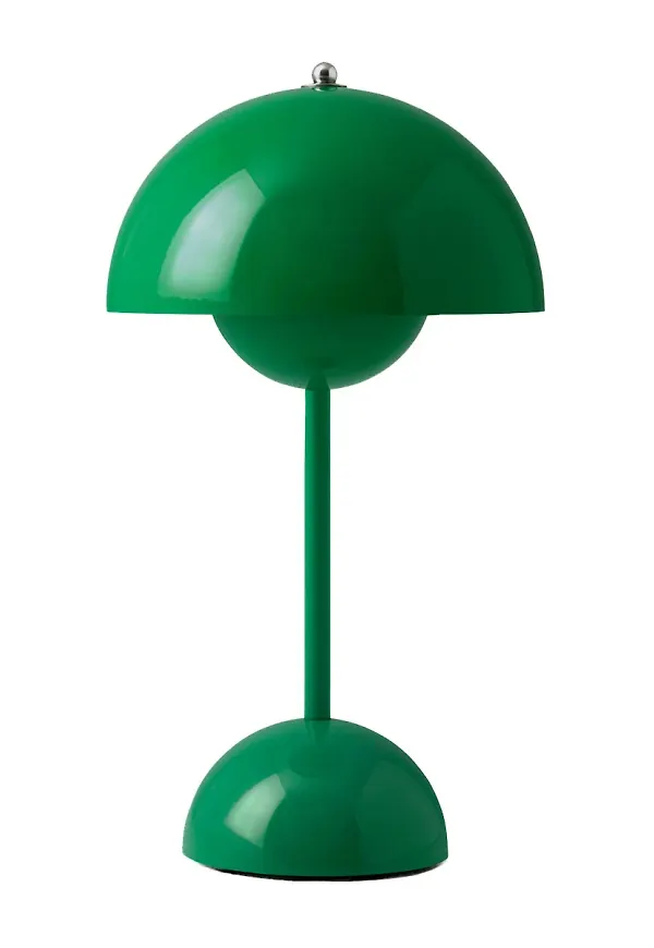 Komfortabel bordslampa 2024 från &Tradition.