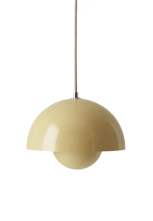 Exklusiv beige taklampa 2025 från &Tradition.