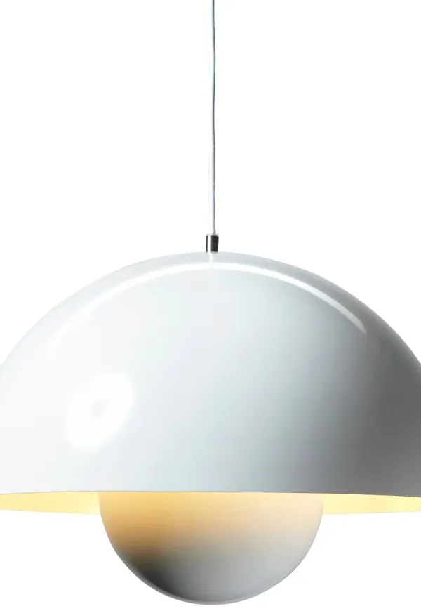 Cool vit lampa 2024 från &Tradition.