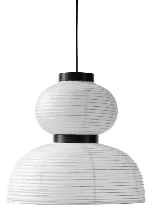 Stilren Lampa som passar bra vid många olika tillfällen.