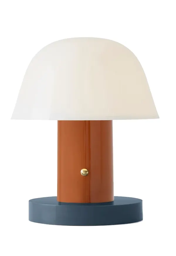 Klassisk lampa 2024 från &Tradition.