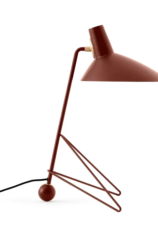 Mysig lampa i rött från &Tradition.