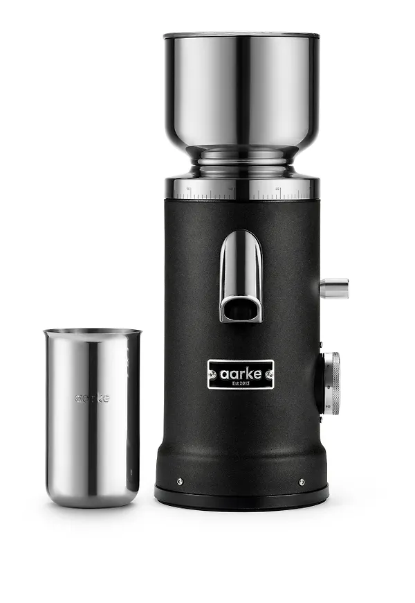 Svart Aarke-kaffemaskin i riktigt trendig modell.