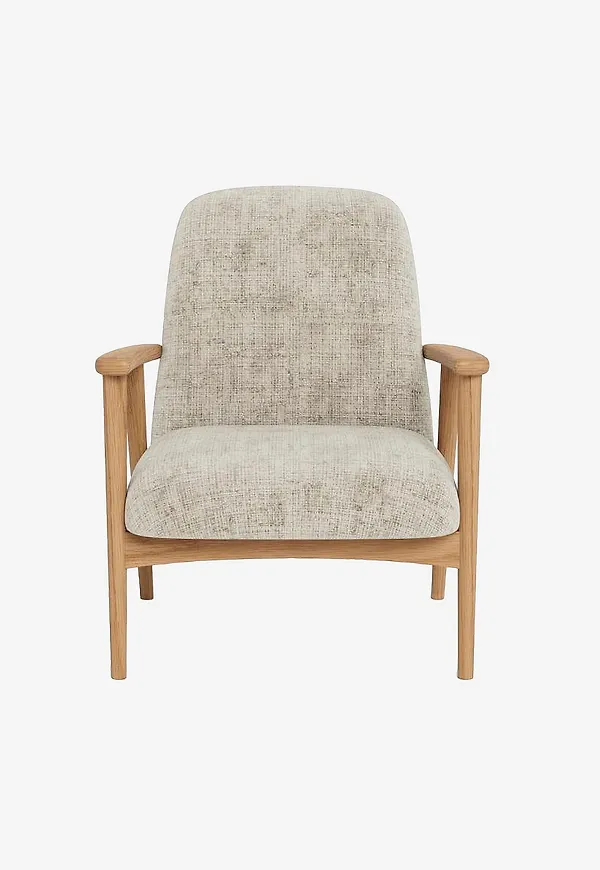 Trendig fåtölj i ek 2026 från AC Design Furniture.