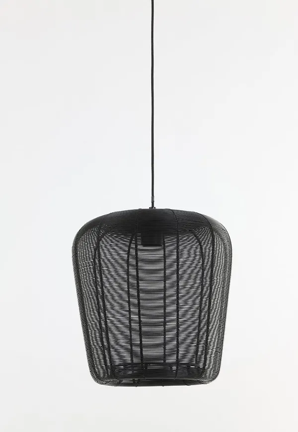 Smickrande taklampa 2025 från Light & Living.