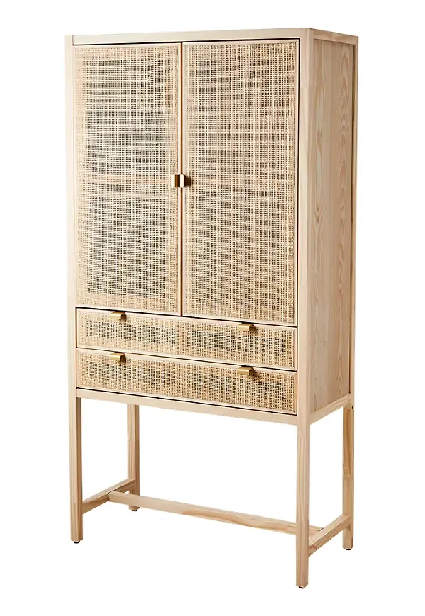 Cool vitrinskåp 2025 från Affari of Sweden.