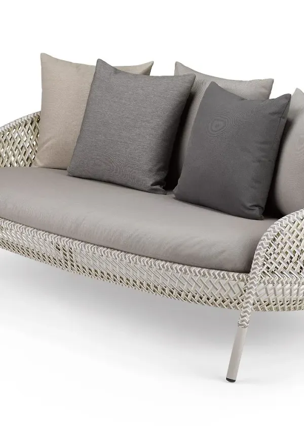 Otroligt snygg vit soffbord 2025 från Dedon.