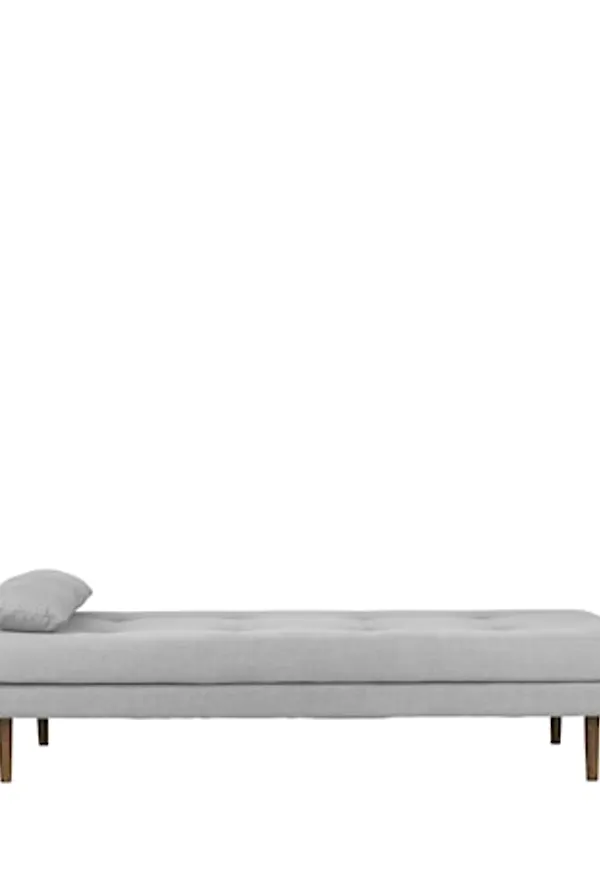 Riktigt fin grå fåtölj 2025 från Broste Copenhagen.