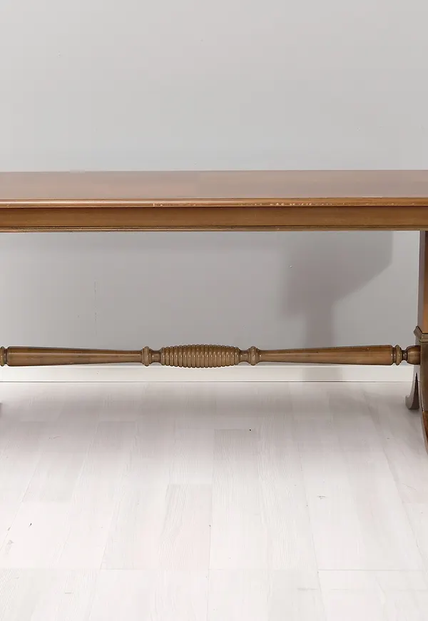 Klassisk brun soffbord 2025 från No brand.