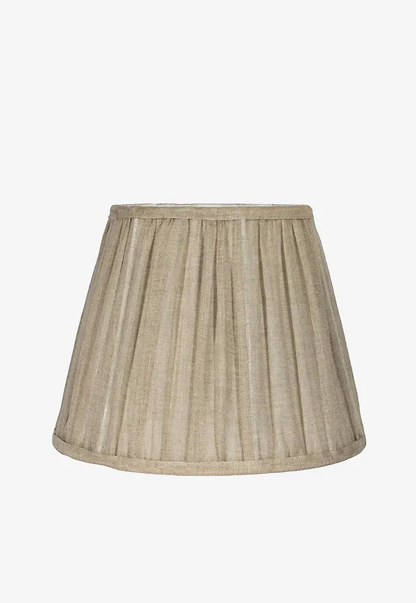 Fantastiskt fin lampa i beige färg gjord i linne.