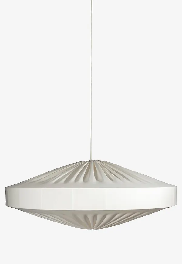 Jättesnygg golvlampa i vitt från Alde & Lind.