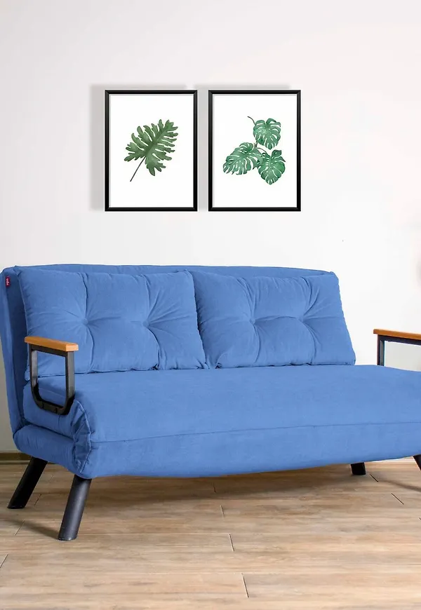 Komfortabel Soffa som passar bra vid många olika tillfällen.