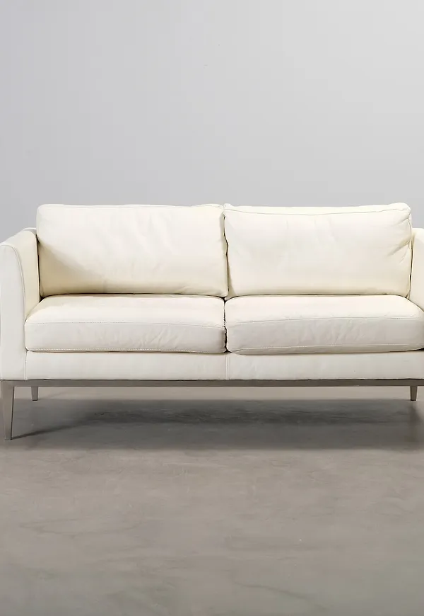 Riktigt trendig skinnsoffa 2024 från American Leather.