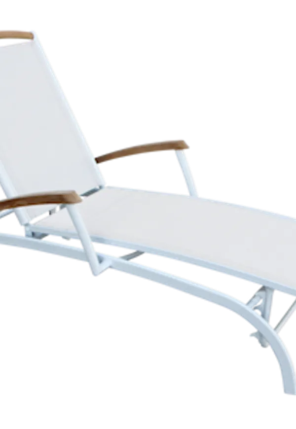 Vit Brafab-teakutemöbel i otroligt fin modell.