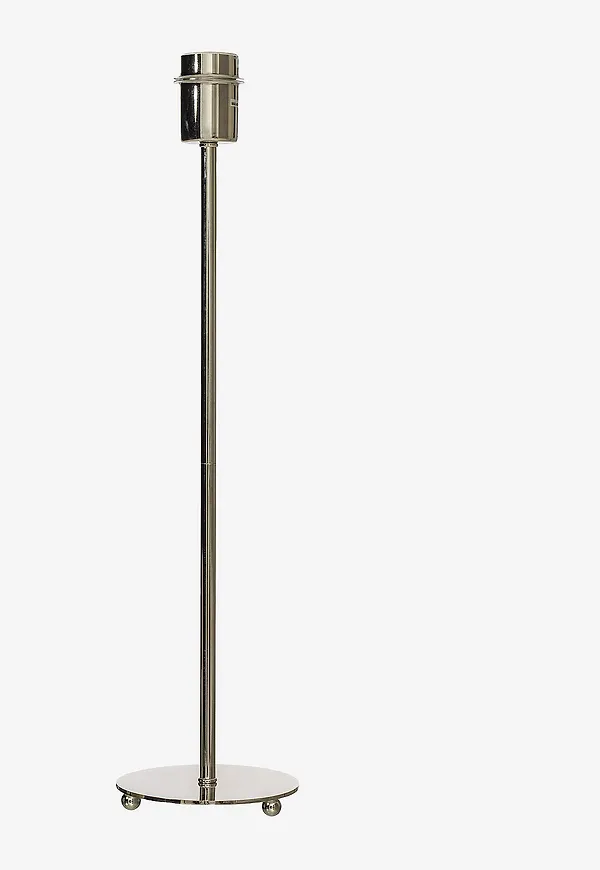 Vacker silver lampa 2025 från Aneta Lighting.