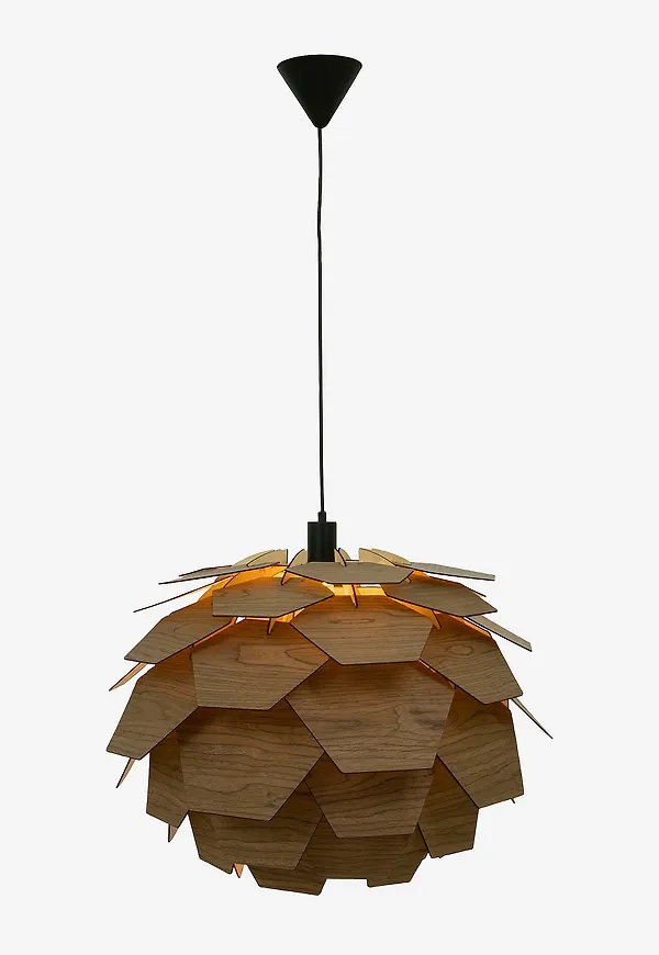 Aneta Lighting taklampa som passar perfekt till sommaren 2025!