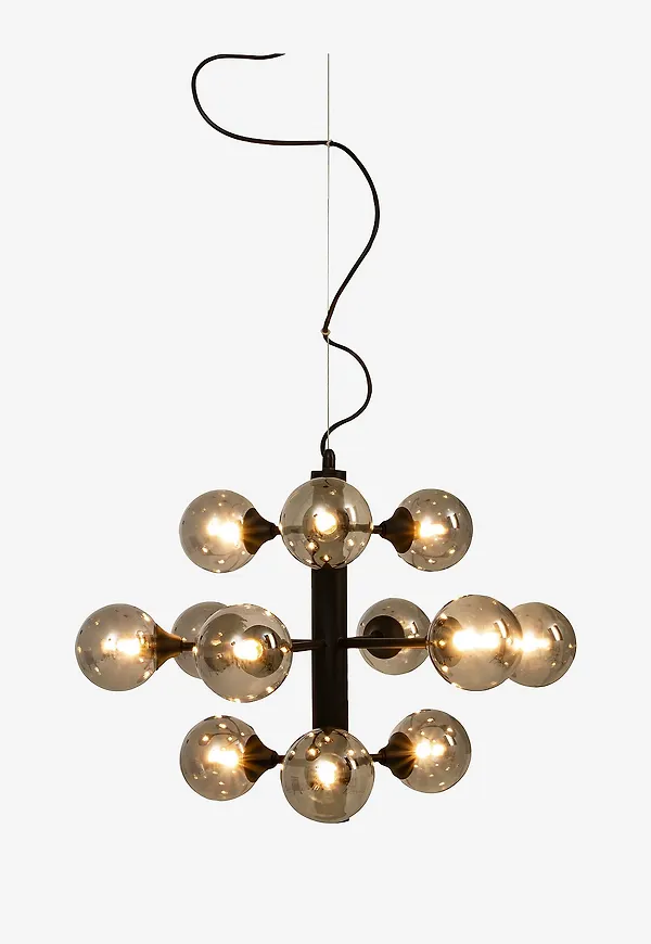Svart Aneta Lighting-lampa i komfortabel modell.