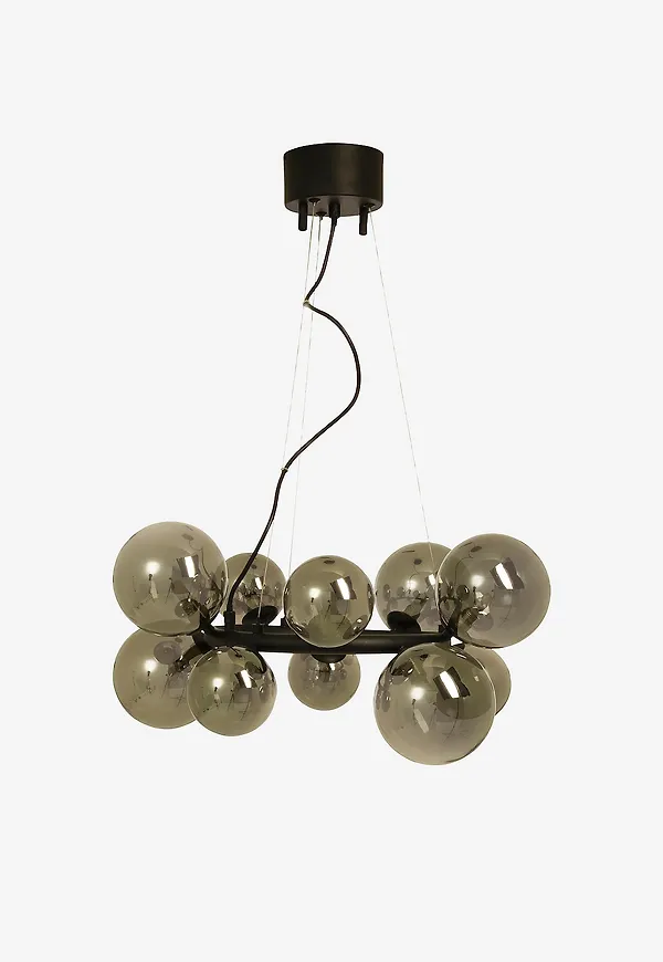 Aneta Lighting taklampa som passar perfekt till sommaren 2025!