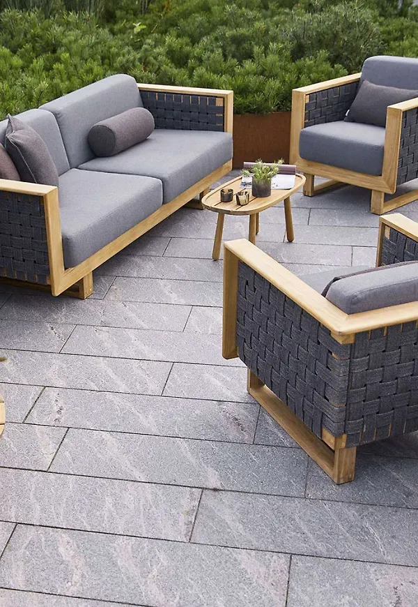 Supersnygg loungegrupp 2024 från Cane-Line.