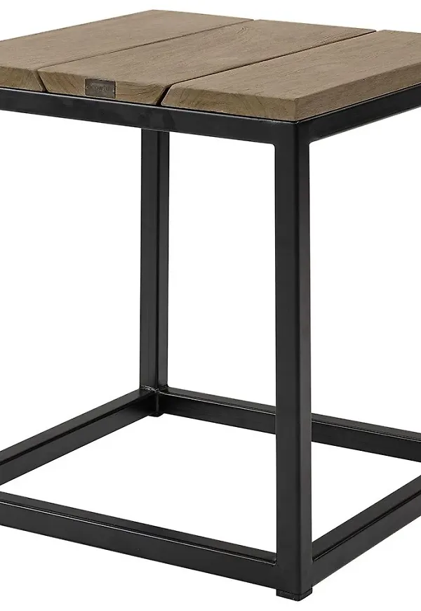 Vacker artwood bord i svart färg gjord i teak.