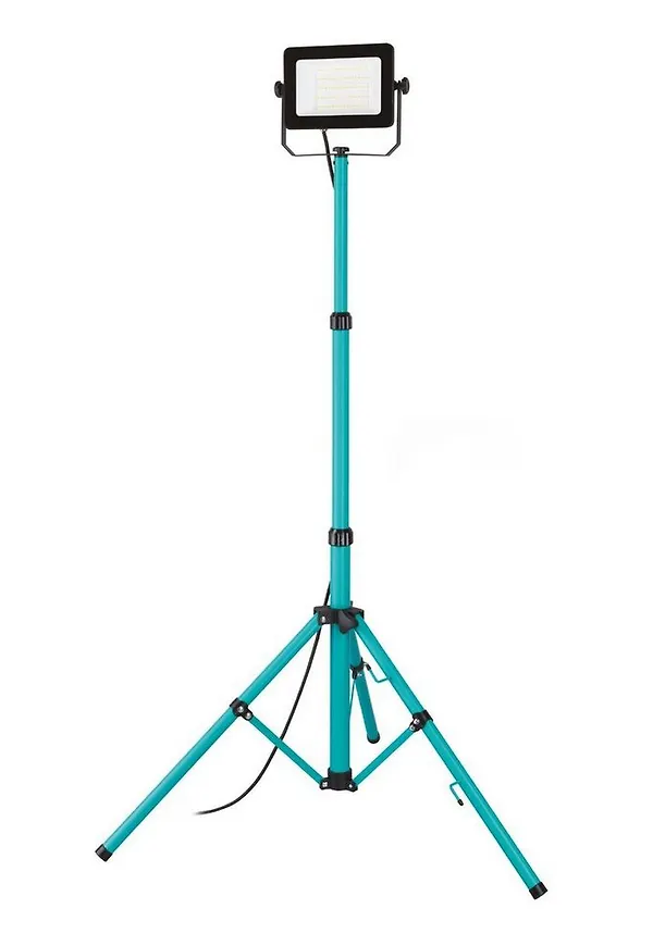 Fin svart lampa i aluminium från Eglo.