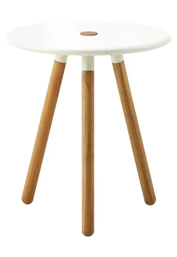 Fin teakbord 2025 från Cane-Line.