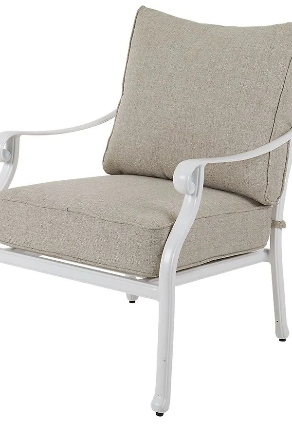 Smickrande Möbel som passar bra vid många olika tillfällen.