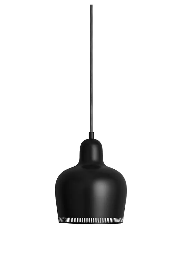 Vacker pendellampa i svart från Artek.