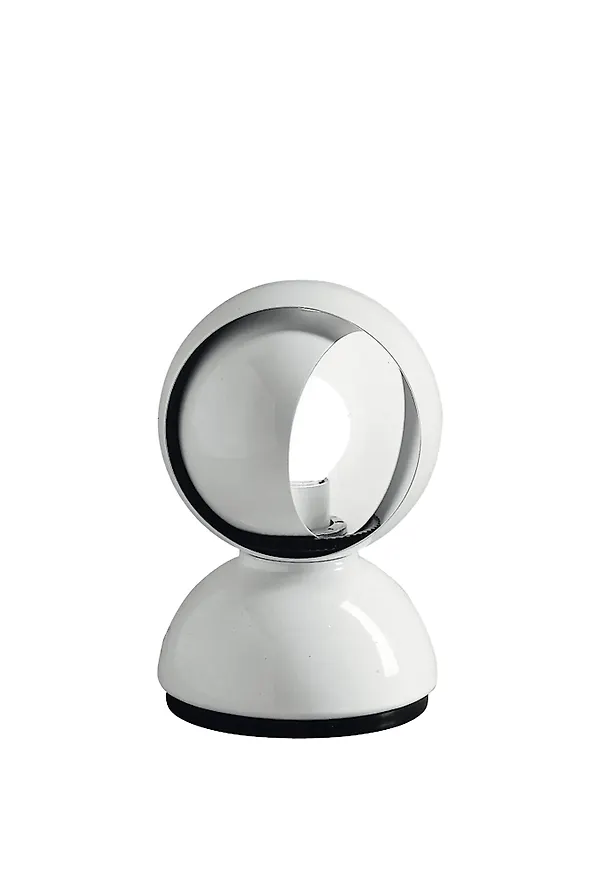 Cool vit lampa 2026 från Artemide.