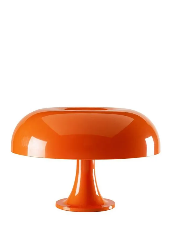 Jättefin skrivbordslampa 2026 från Artemide.