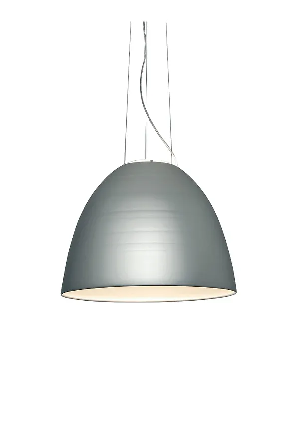 Elegant grå lampa 2026 från Artemide.