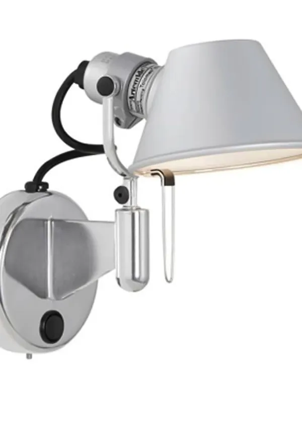 Komfortabel vägglampa 2026 från Artemide.
