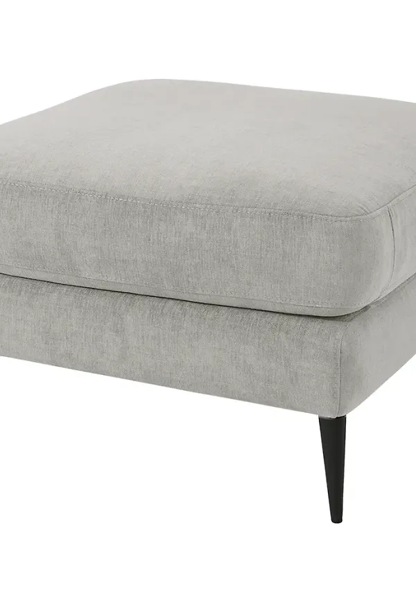 Modern Fåtölj som passar bra vid många olika tillfällen.