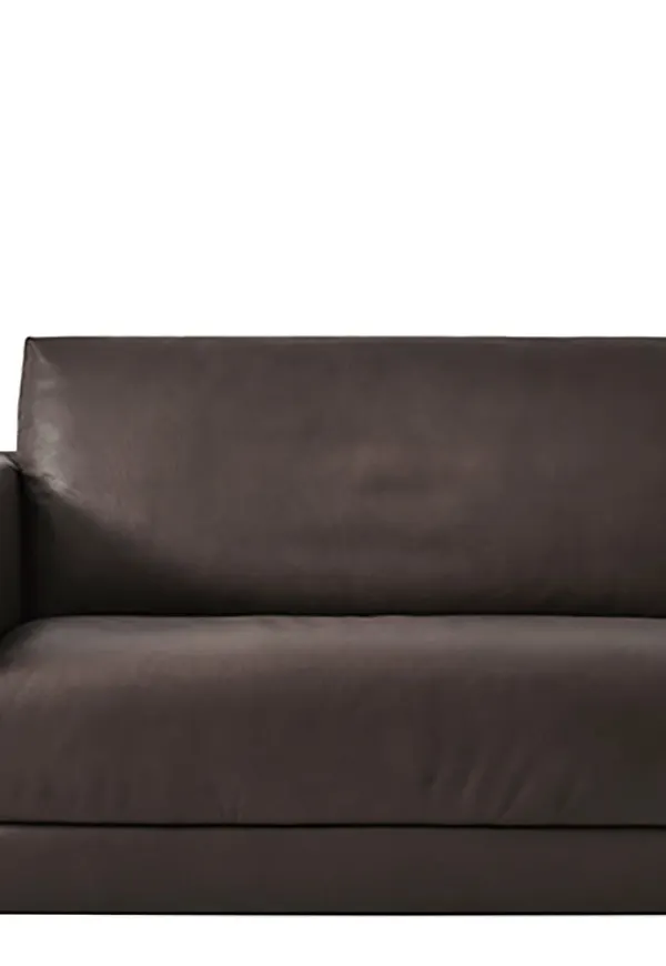 Riktigt snygg Soffa som passar bra vid många olika tillfällen.