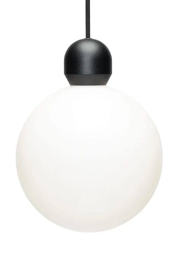 Stilriktig taklampa 2025 från Herstal.