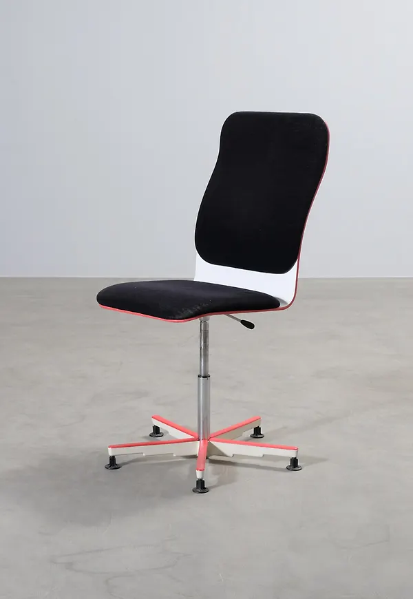 Moderiktig kontorsstol 2025 från Avarte.