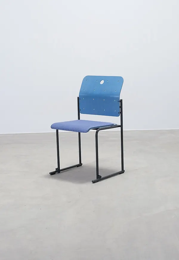 Blå Avarte-stol i cool modell.