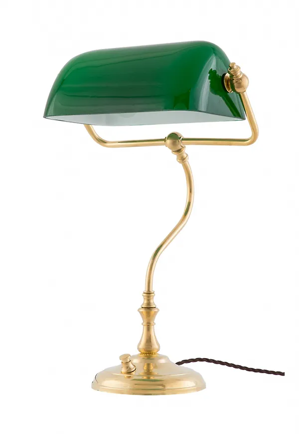 Elegant skrivbordslampa 2025 från Karlskrona Lampfabrik.