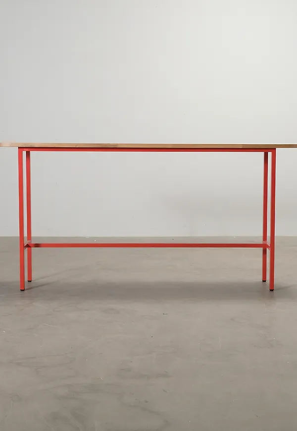 Barbord som passar perfekt till våren 2025!