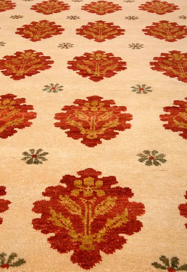 Exklusiv beige matta 2025 från Bargi.